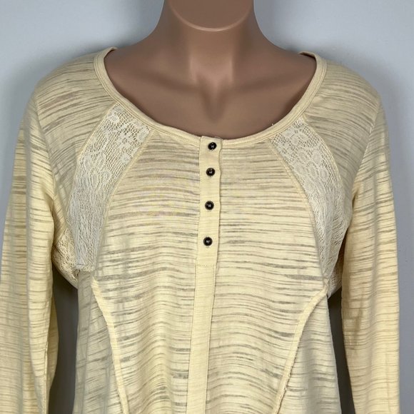Suzanne Betro Womens Long Sleeve Lace Detail Henley Tee Blouse Cream size 1X - Picture 2 of 12